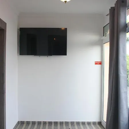 Lugar Dos Louros 1 Apartment Estreito Da Calheta Exterior photo