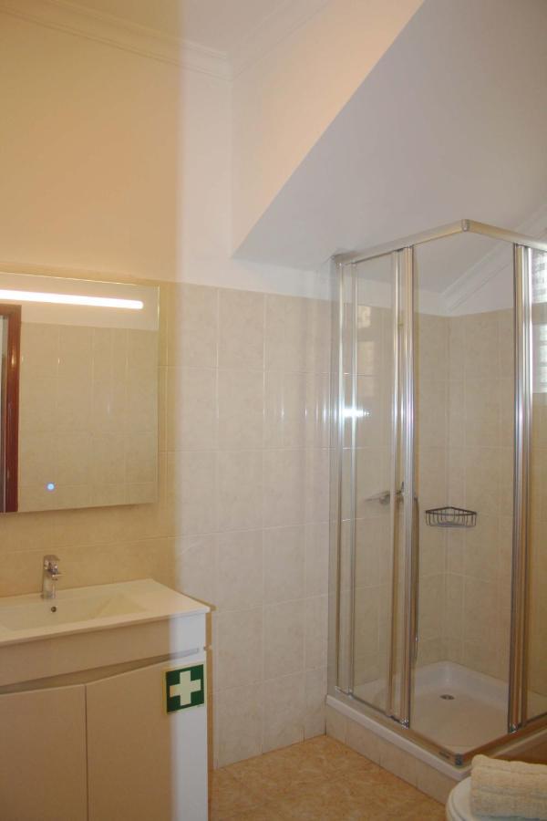 Apartment Lugar Dos Louros 1 *